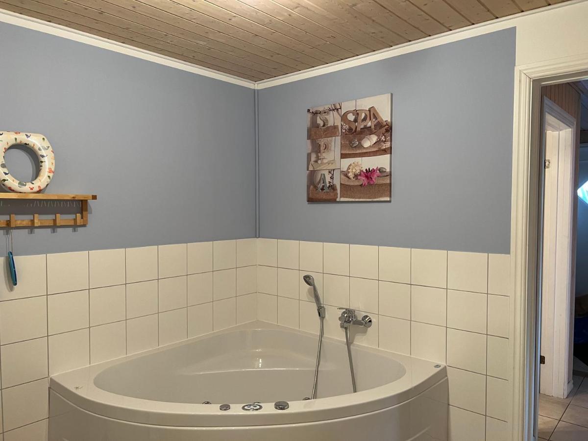 Blaues Haus Am See ヴェンディッシュ・リーツ エクステリア 写真